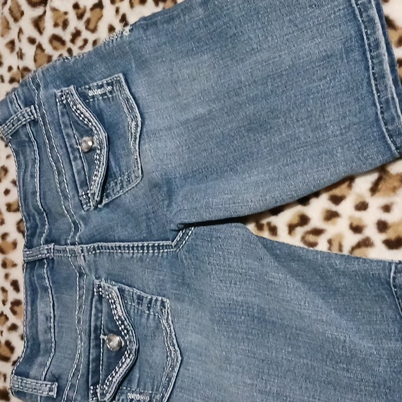 Xhilaration low rise blue jean Bermuda shorts with back pockets Sz 3 juniors - Picture 2 of 10